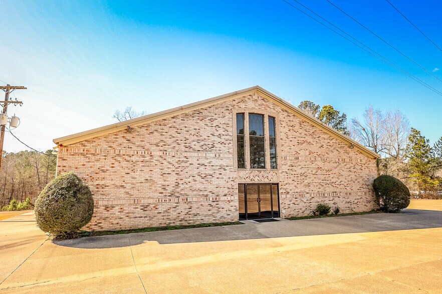 More Photos Of 5805 HWY 135, Gladewater Flex For Sale