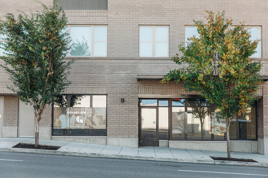 More Photos Of 975 SE 11th Ave, Portland Apartments For Lease
