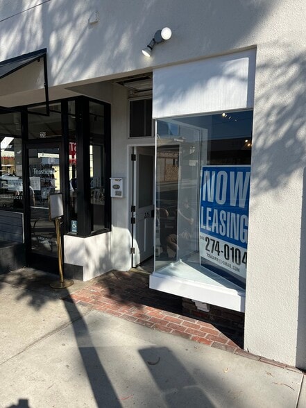 More Photos Of 226 Marine Ave, Newport Beach Storefront For Lease