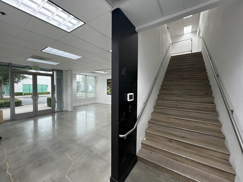 More Photos Of 9660-9690 Research Dr, Irvine Warehouse For Lease