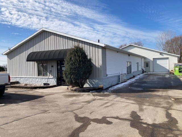 More Photos Of N911 Julius Dr, Greenville Light Manufacturing For Lease