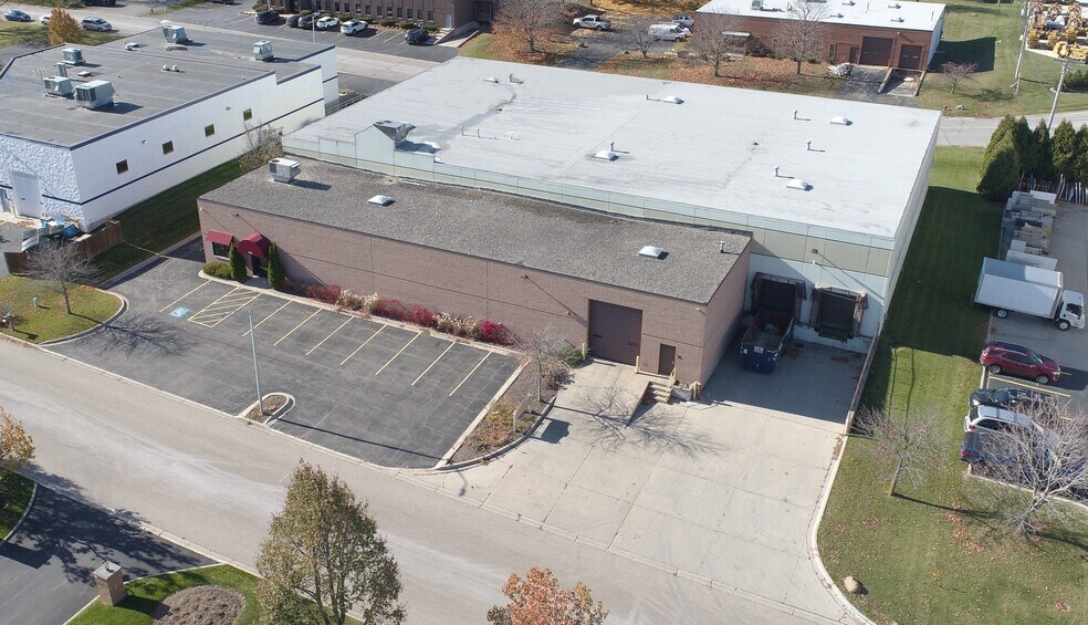 More Photos Of 1275 Kyle Ct, Wauconda Distribution For Lease