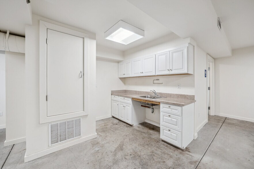 More Photos Of 607 Haight St, San Francisco Apartments For Lease