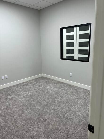 More Photos Of 7690 East 126th Street South, Bixby Office For Lease