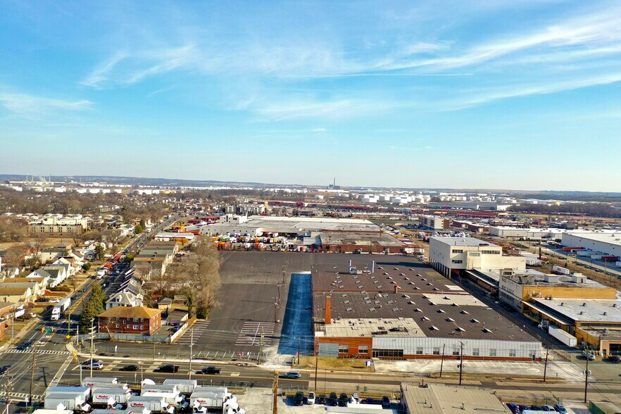 More Photos Of 525 W Linden Ave, Linden Warehouse For Lease