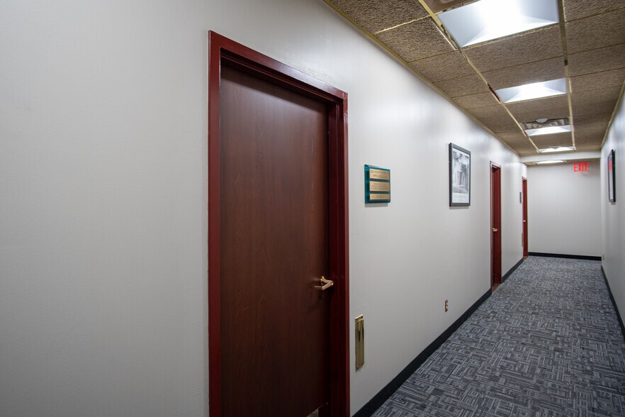 More Photos Of 53 N Park Ave, Rockville Centre Office For Lease