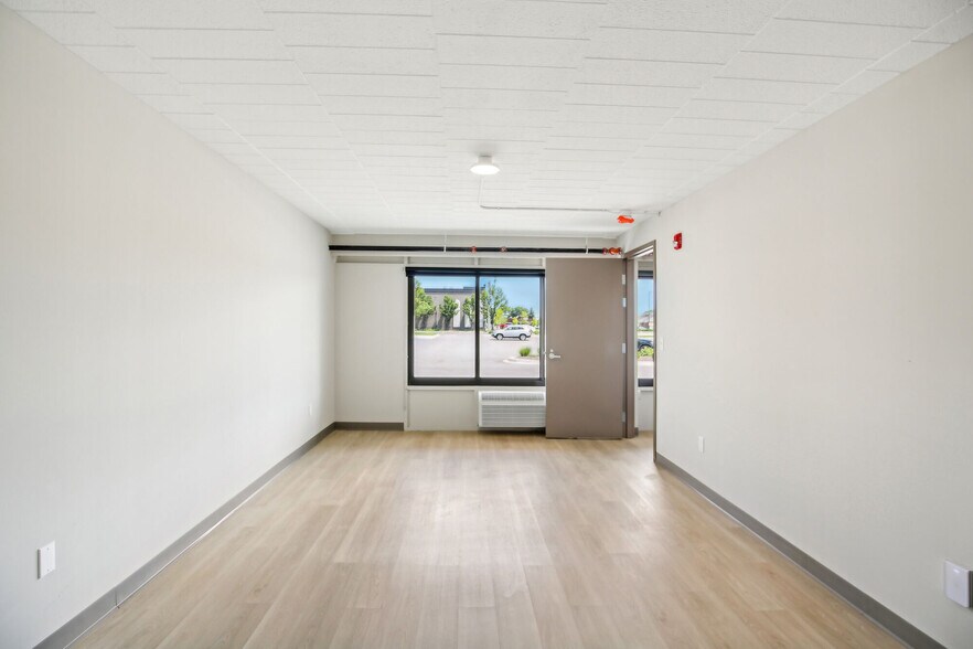 More Photos Of 34911 Van Dyke Ave, Sterling Heights Apartments For Lease