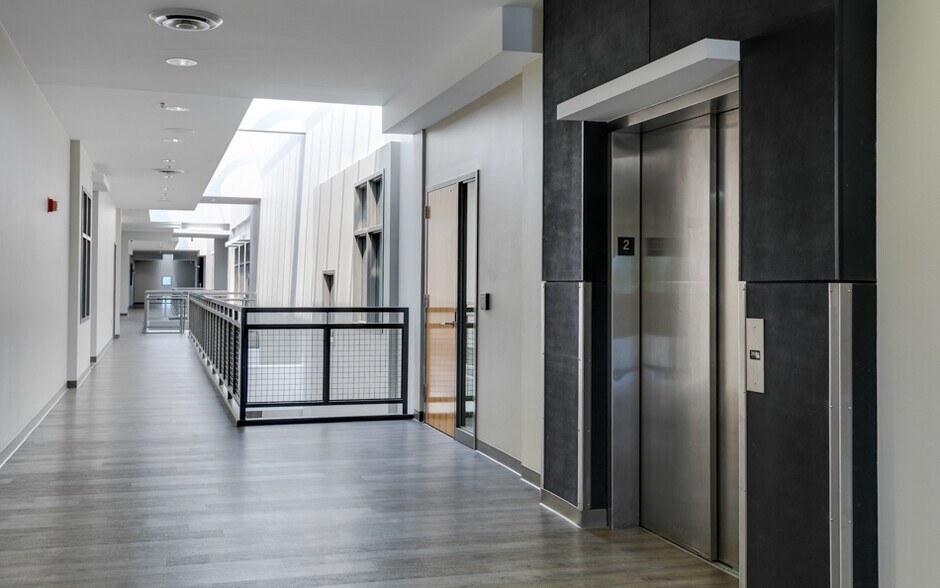 More Photos Of 7650 Magna Dr, Belleville Medical For Lease