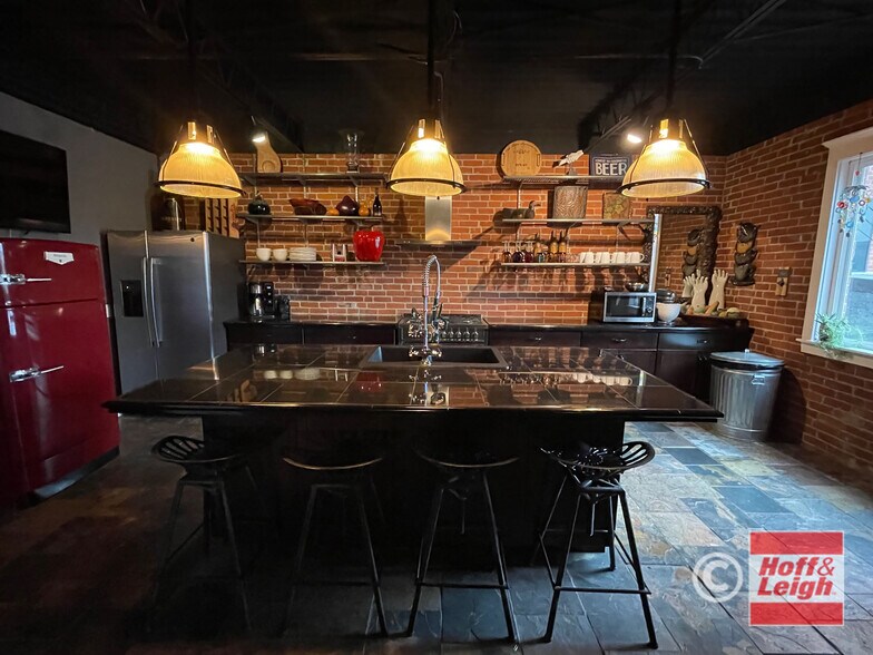 More Photos Of 203-205 S Main St, Akron Storefront For Sale