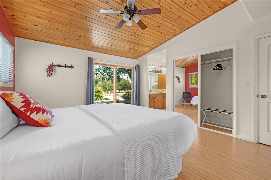 More Photos Of 29673 Rock Creek Dr, Three Rivers Specialty For Sale