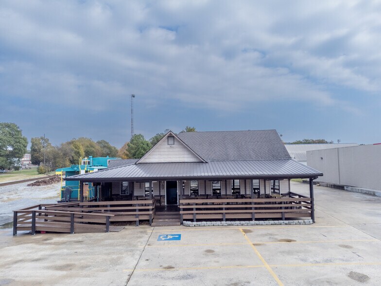 More Photos Of 406 N Piedmont Ave, Rockmart Restaurant For Sale