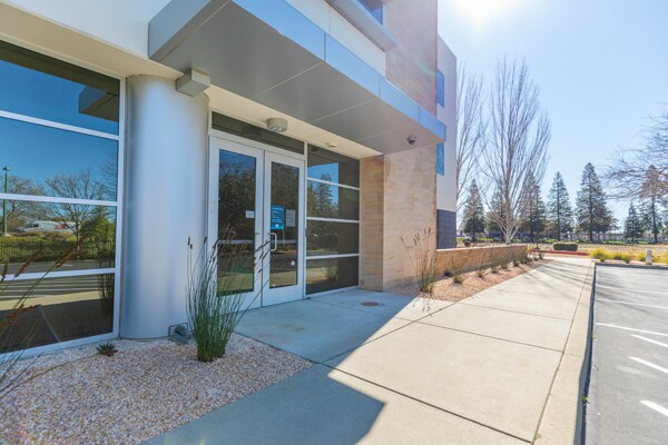 More Photos Of 8890 Cal Center Dr, Sacramento Office For Lease