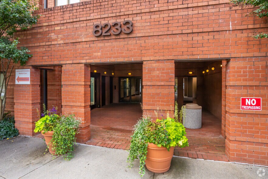 More Photos Of 8233 Old Courthouse Rd, Vienna Medical For Lease