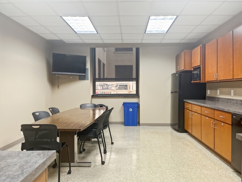 More Photos Of 132 S Water St, Decatur Coworking Space