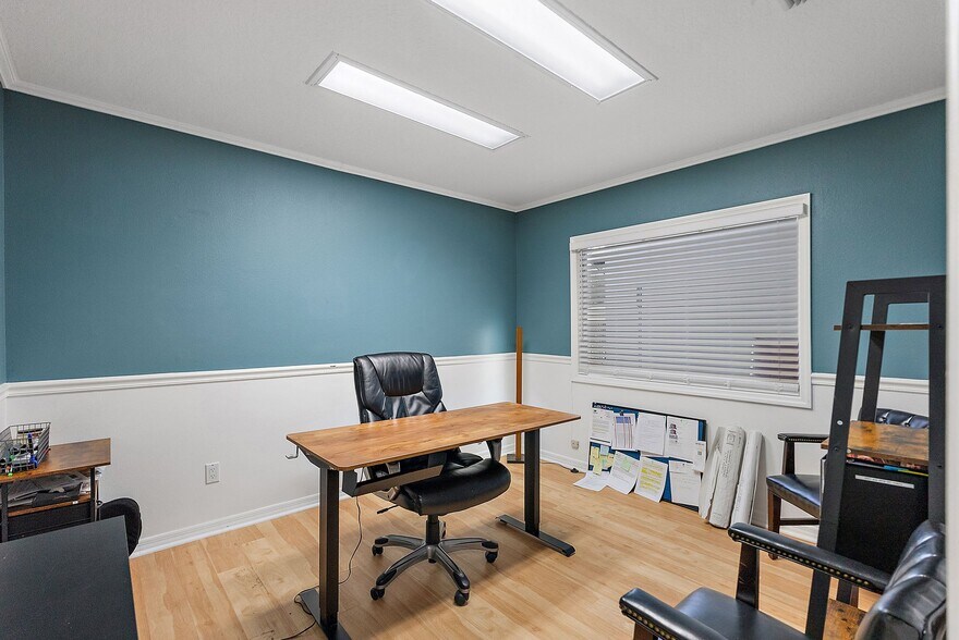 More Photos Of 4100 Central Ave, Saint Petersburg Office For Sale