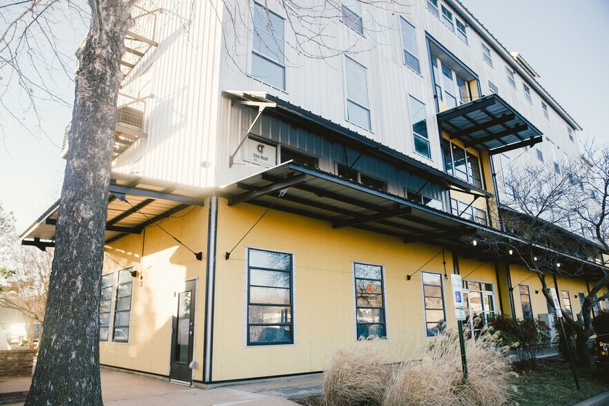 More Photos Of 525 S School Ave, Fayetteville Office Residential For Lease