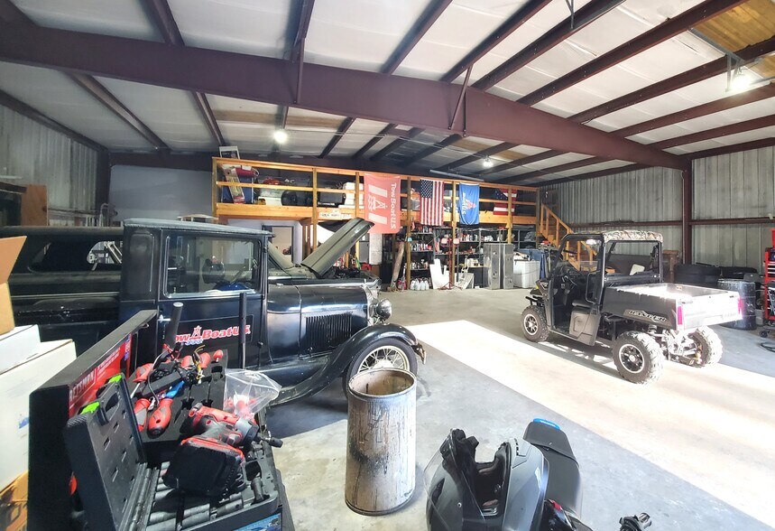 More Photos Of 1010 S Nova Rd, Ormond Beach Light Manufacturing For Sale