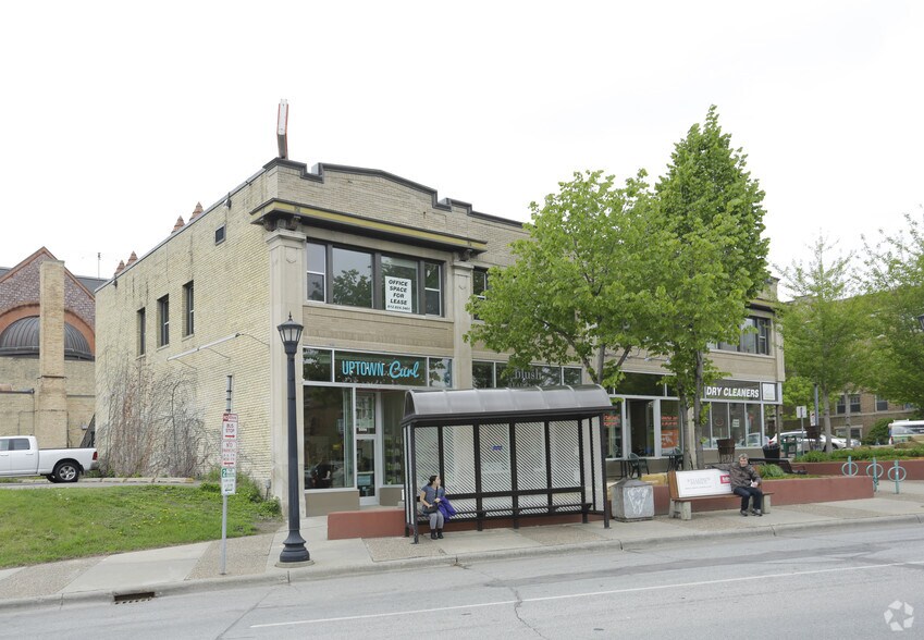 More Photos Of 2000-2006 Hennepin Ave, Minneapolis Storefront Retail Office For Lease