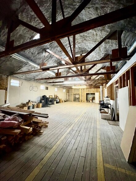 More Photos Of , Leesburg Industrial For Sale