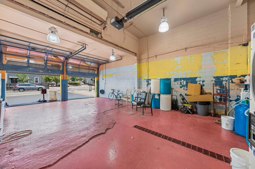 More Photos Of 709 Central Ave, Union City Industrial For Sale
