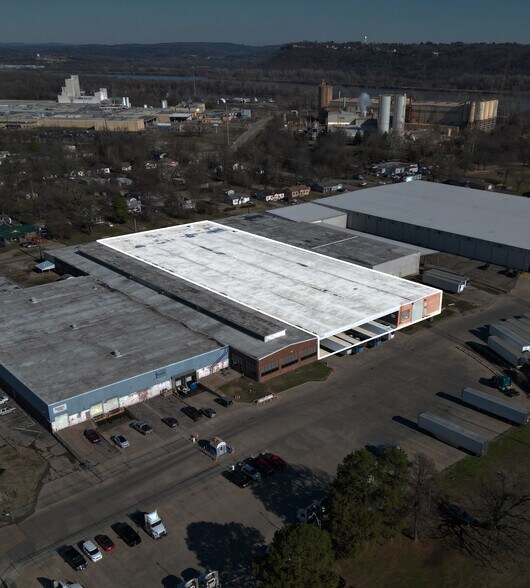 More Photos Of 4601 Newlon Rd, Fort Smith Distribution For Lease