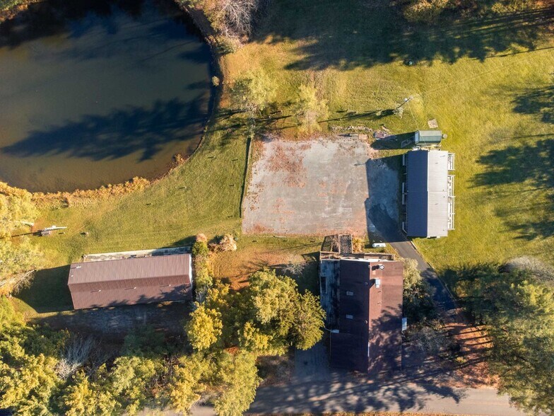 More Photos Of 182 Woodberry Rd Sw, Meadows Of Dan Hotel For Sale