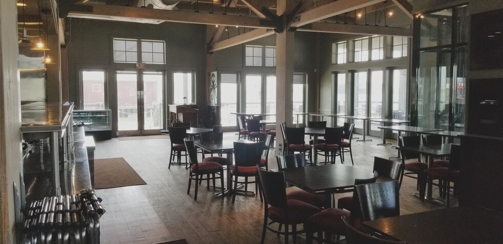 More Photos Of 2100 Harborside Dr, Galveston Hotel For Lease