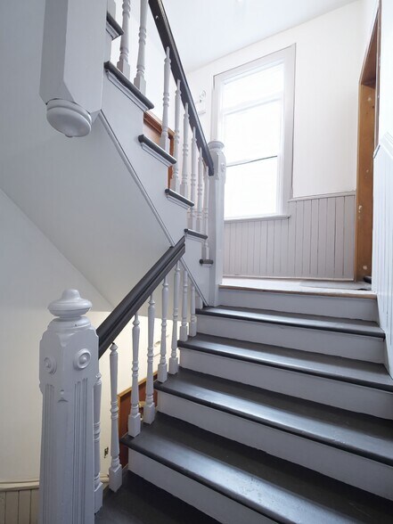 More Photos Of 2312 W 21st St, Chicago Apartments For Sale
