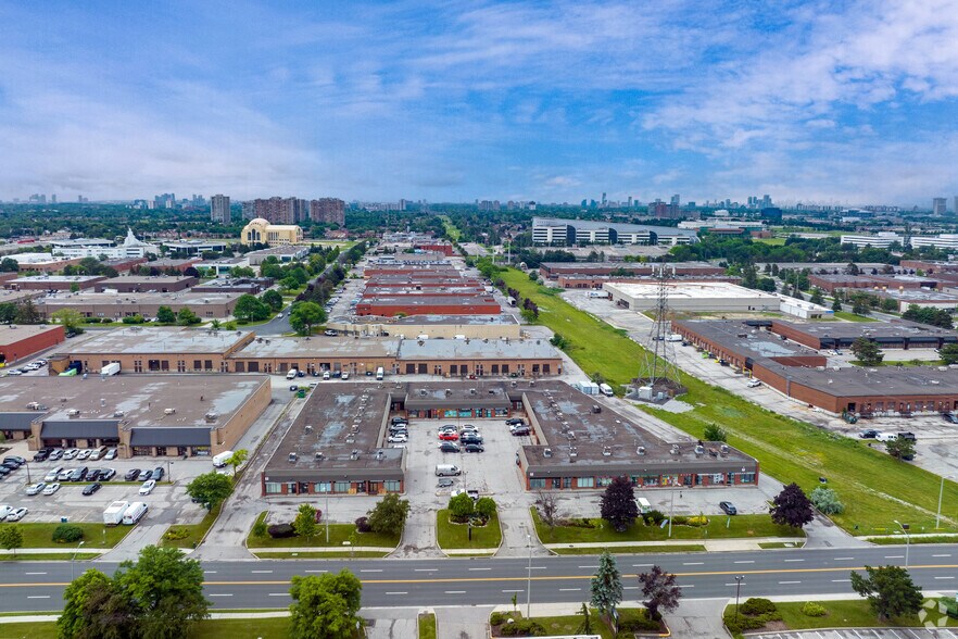 More Photos Of 825 Denison St, Markham Light Distribution For Lease