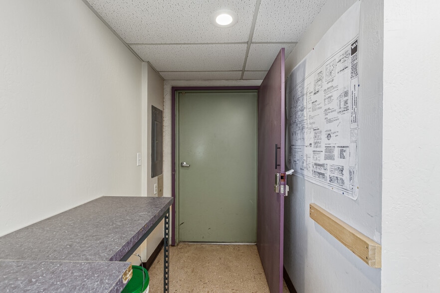 More Photos Of 8545 N Black Canyon Hwy, Phoenix Medical For Sale