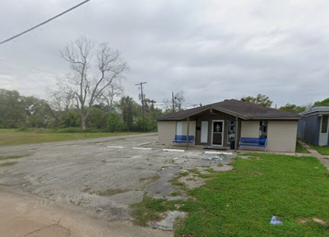 Primary Photo Of 909 12th St, Orange General Retail For Sale