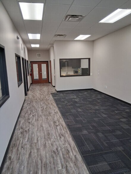 More Photos Of 12276 San Jose Blvd, Jacksonville Medical For Lease