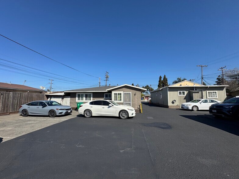 More Photos Of 19465 Meekland Ave, Cherryland Apartments For Sale