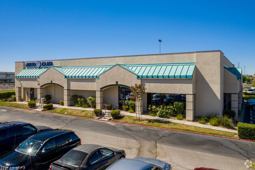 More Photos Of 12480 Amargosa Rd, Victorville Freestanding For Lease