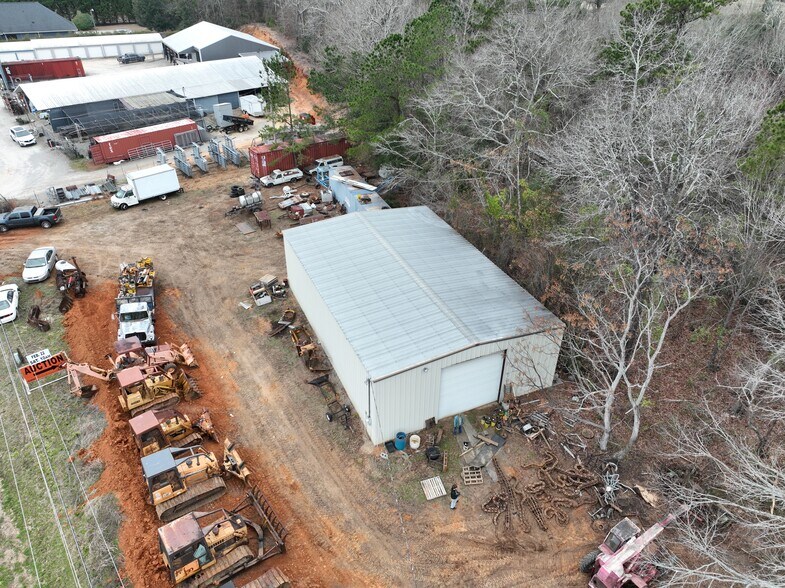 More Photos Of 2606 Colonel Thomson Highway hwy, Saint Matthews Warehouse For Sale