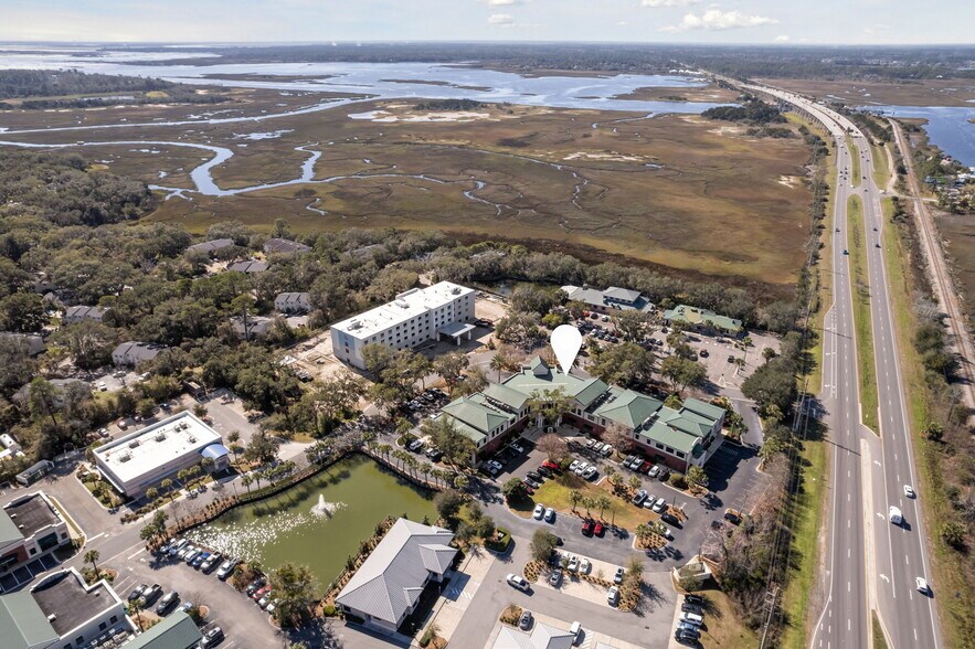 More Photos Of 961687 Gateway Blvd, Fernandina Beach Medical For Sale