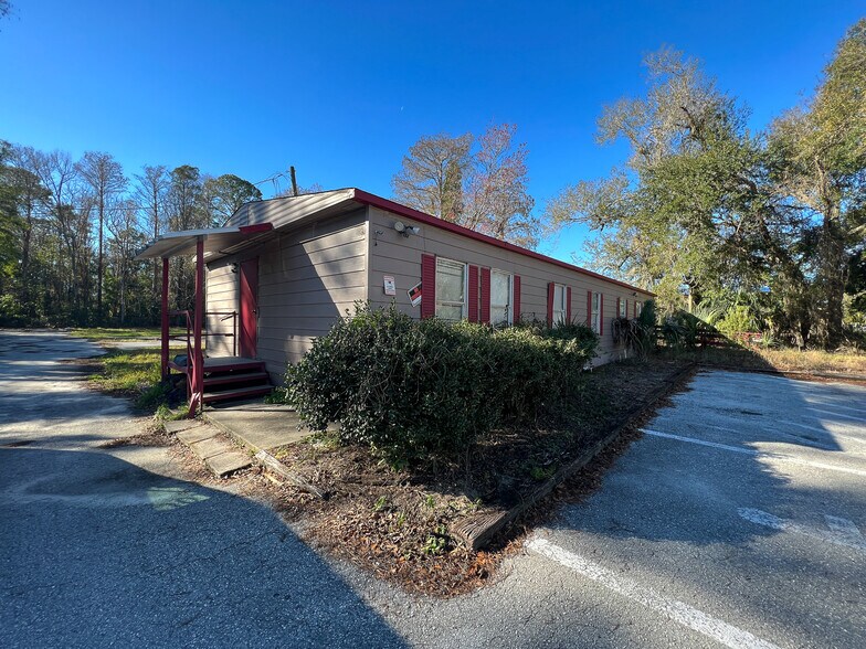 More Photos Of 8144 W Grover Cleveland Blvd, Homosassa Office For Sale