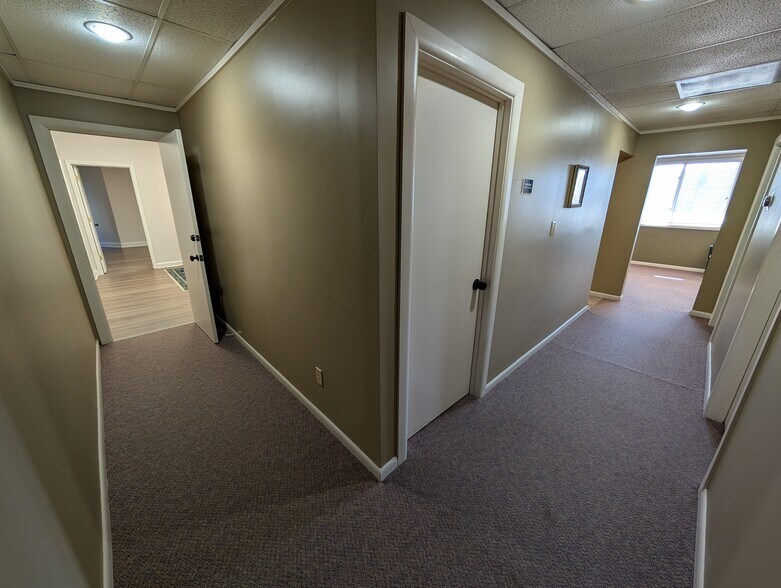 More Photos Of 1717 Legion Rd, Chapel Hill Coworking Space