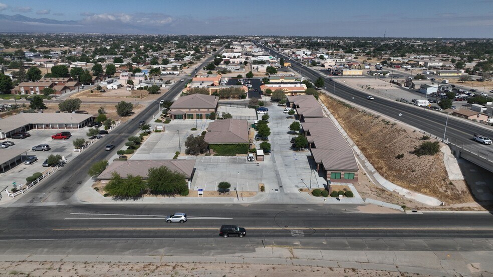 More Photos Of 16490 Walnut St, Hesperia Unknown For Lease