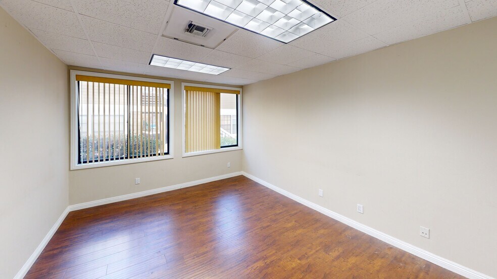 More Photos Of 2900 Bristol St, Costa Mesa Loft Creative Space For Sale