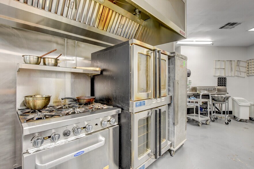 More Photos Of 4375 S Buffalo Dr, Las Vegas Storefront Retail Office For Sale