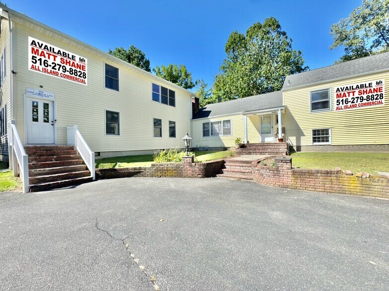 More Photos Of 329 Deer Park Rd, Dix Hills General Retail For Sale