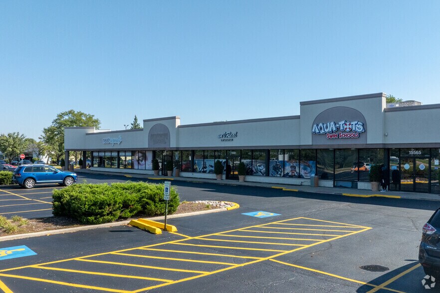 More Photos Of 15551-15567 94th Ave, Orland Park Unknown For Lease