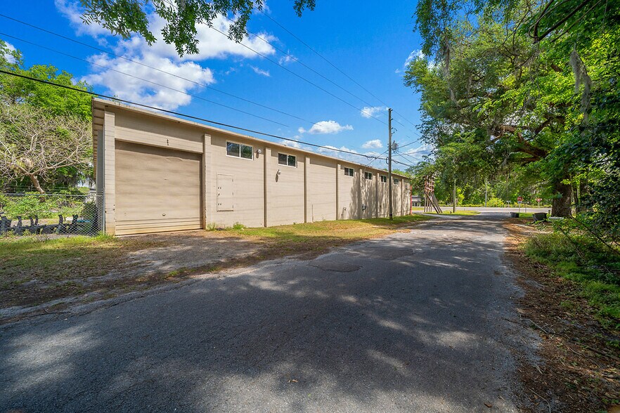 More Photos Of 4450 S Pine Ave, Ocala Warehouse For Sale