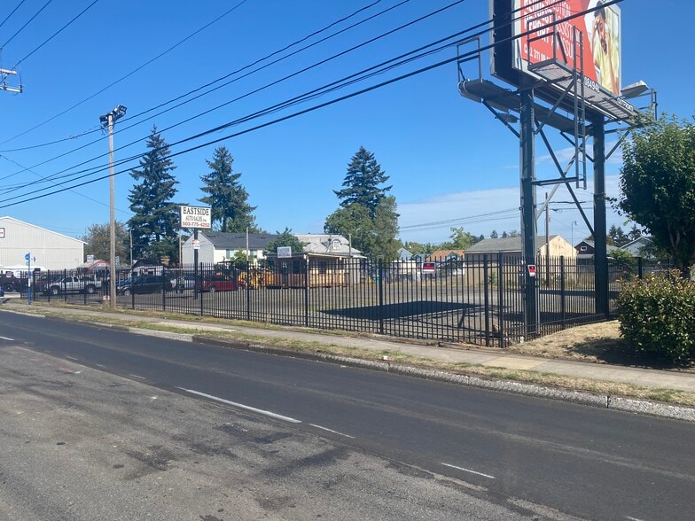 More Photos Of 6302 SE 82nd Ave, Portland Land For Lease