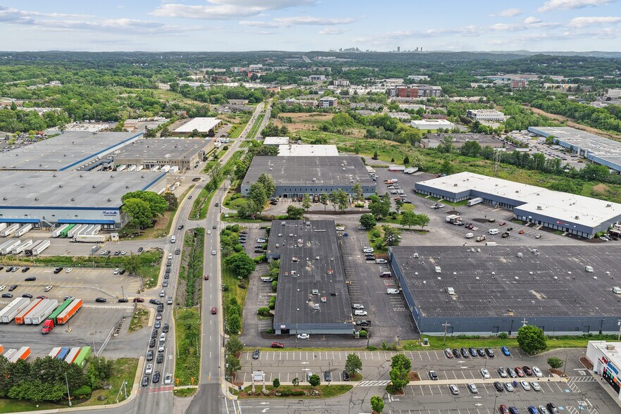 More Photos Of 90 Commerce Way, Woburn Unknown For Lease
