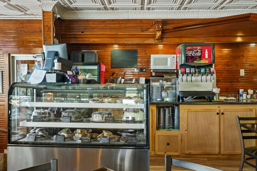 More Photos Of 64 Main St, Richmond Restaurant For Sale