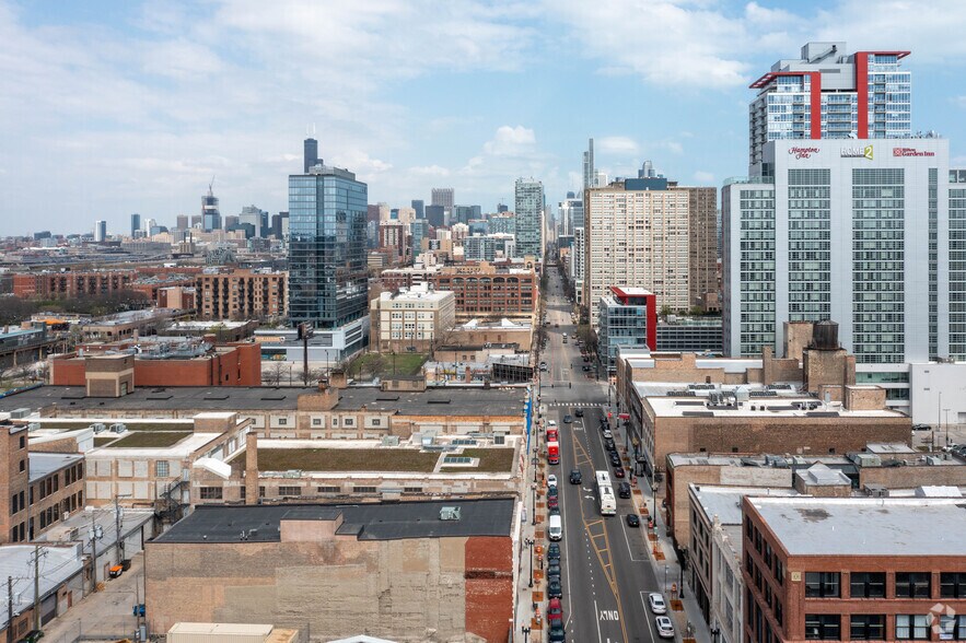 More Photos Of 2246 S Michigan Ave, Chicago Storefront Retail Office For Sale