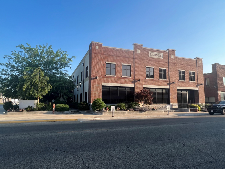 Primary Photo Of 1002 State St, Lawrenceville Office For Sale