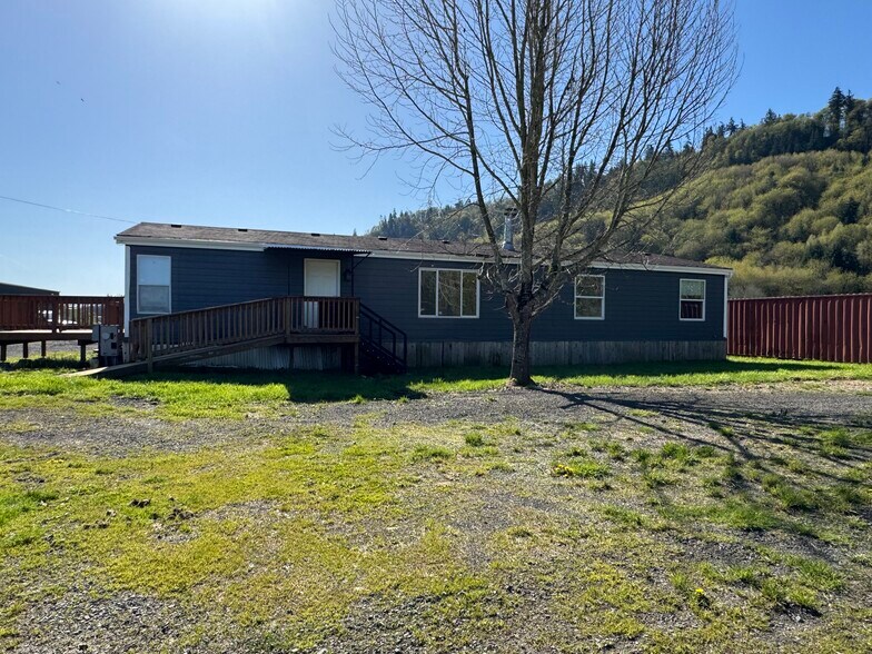 More Photos Of 76346 Barton Rd, Rainier Warehouse For Sale